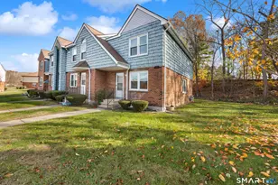 145 Harbor Pond Dr, Meriden, CT 06450 - Photo 18