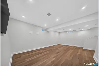18 Maple Street, Trumbull, CT 06611 - Photo 24