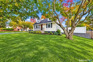 18 Maple St, Trumbull, CT 06611 - Photo 36