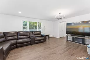 241 Vernon St, Manchester, CT 06042 - Photo 16