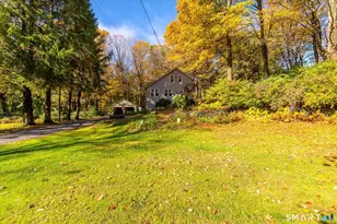 70 Woodstock Rd, Pomfret, CT 06259 - Photo 2