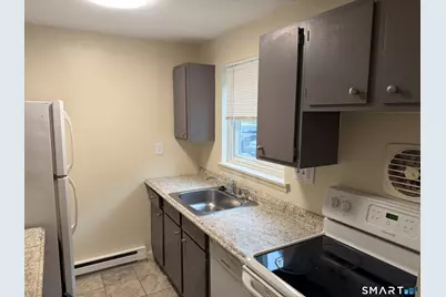 1644 Farmington Avenue #4, Farmington, CT 06085 - Photo 2
