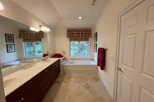 22 Franklin Ct, Newtown, CT 06470 - Photo 32