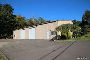 32 Overlook Dr, Hamden, CT 06514 - Photo 1