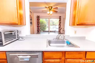 33 Russell St, Griswold, CT 06351 - Photo 6