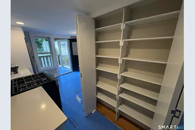 23 School Street #3rd floor, Branford, CT 06405 - Photo 4