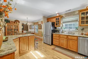 227 Mayfield Dr, Trumbull, CT 06611 - Photo 20
