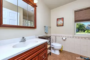 197 Maplewood Ave, Milford, CT 06460 - Photo 28
