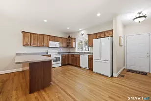 10 Hunt Glen Dr, Granby, CT 06035 - Photo 12