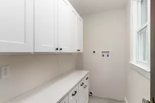 50-52 Orlando St, West Haven, CT 06516 - Photo 6