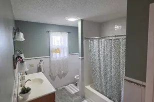 35 North St, Enfield, CT 06082 - Photo 4