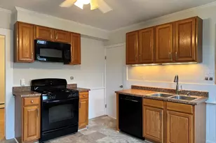 462 Main St, Branford, CT 06405 - Photo 2