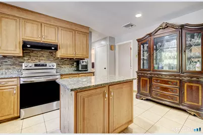 35 Warren Avenue, Vernon, CT 06066 - Photo 4