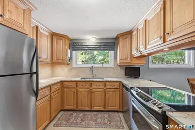 71 Dividend Road, Rocky Hill, CT 06067 - Photo 4