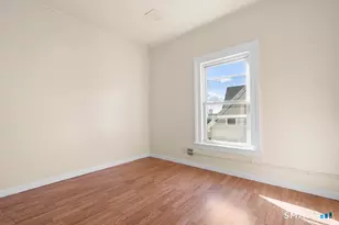 11 Bergen St, Waterbury, CT 06706 - Photo 10