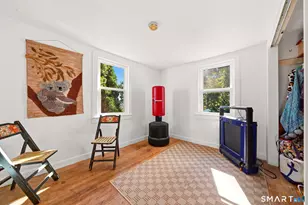35 Holcomb Ave, Stamford, CT 06906 - Photo 16