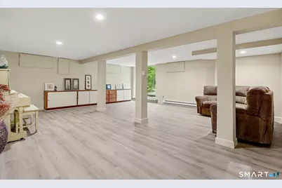 8 Woodfield Drive, Trumbull, CT 06611 - Photo 18