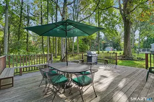 100 Holiday Rd, Fairfield, CT 06825 - Photo 22