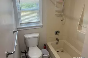63 Thompson St, Hamden, CT 06518 - Photo 12
