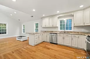42 White Ave, Middlebury, CT 06762 - Photo 14