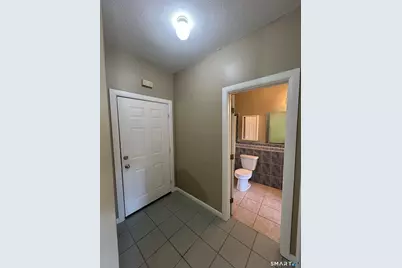 1064 Poquonnock Road #2, Groton, CT 06340 - Photo 4