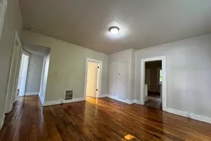 114 Walnut St, Waterbury, CT 06704 - Photo 8
