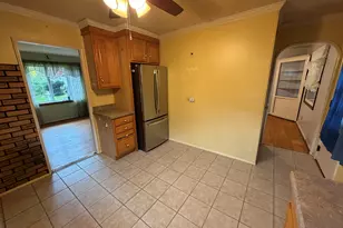 72 Hickory Rd, Naugatuck, CT 06770 - Photo 6