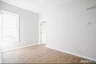 34 Sisson Ave, Hartford, CT 06106 - Photo 4