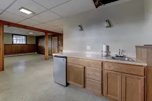 21 Crescent Beach Dr, Enfield, CT 06082 - Photo 20