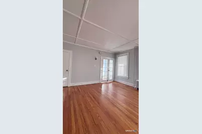 129 Quaker Lane South #1st Floor, West Hartford, CT 06119 - Photo 6