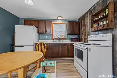 16 Oak Street, Plymouth, CT 06786 - Photo 28