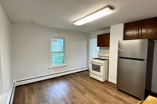 81 Springdale Ave, Meriden, CT 06451 - Photo 4