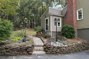 7 Gordon St, Simsbury, CT 06070 - Photo 2