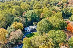 14 Tulip Tree Ln, Woodbridge, CT 06525 - Photo 4