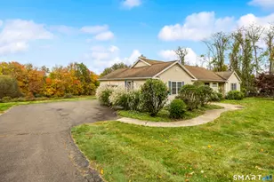 114 Luke Hill Rd, Bethany, CT 06524 - Photo 2