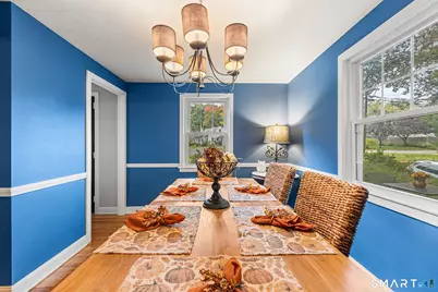 7 Robin Road, Simsbury, CT 06070 - Photo 12