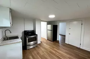 81 Springdale Ave, Meriden, CT 06451 - Photo 16