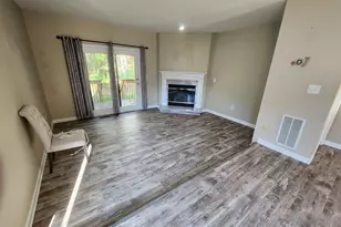 882 N Colony Rd, Meriden, CT 06450 - Photo 2