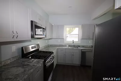 60 Perry Avenue #2nd Floor, Shelton, CT 06484 - Photo 4