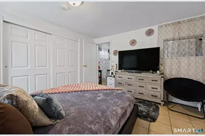 16 Melrose Avenue, Danbury, CT 06810 - Photo 32