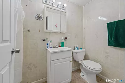 16 Melrose Avenue, Danbury, CT 06810 - Photo 24
