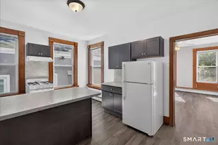43 Edwards St, New Haven, CT 06511 - Photo 2