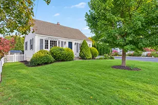 19 Ambler Dr, Norwalk, CT 06851 - Photo 1