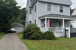77 Center St, West Haven, CT 06516 - Photo 2