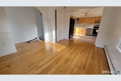32 Milwaukee Avenue, Bethel, CT 06801 - Photo 6