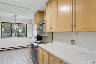 491 Heritage Vlg, Southbury, CT 06488 - Photo 10