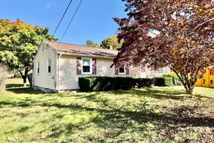 196 Sunnyslope Dr, Southington, CT 06489 - Photo 2