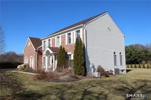57 Willoughby Rd, Shelton, CT 06484 - Photo 2