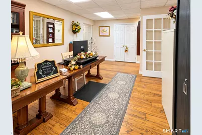 10 Dale Street #2nd Level, West Hartford, CT 06107 - Photo 6