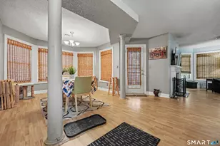 75 Redwood Dr, East Haven, CT 06513 - Photo 2